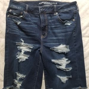 American Eagle Hi Rise Skinny Bermudas Size 16